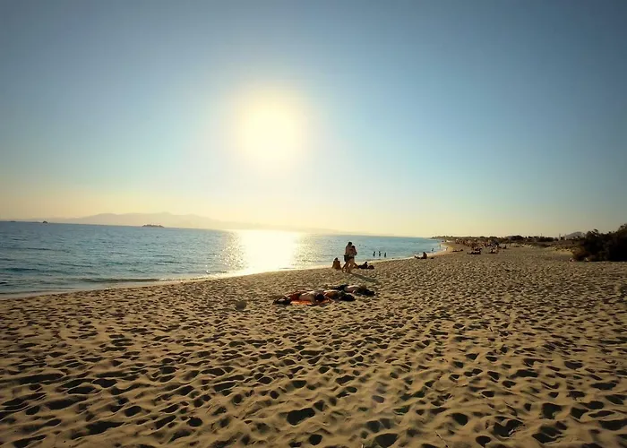 Beachfront Private At Kalais - Stunning Sea & Sunset Views, Bus Stop Outside, Easy Naxos Town Access, Free Chairs * Плака