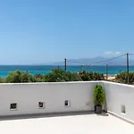 Kalais Beachfront Private Suites - Stunning Sea & Sunset Views, Bus Stop Outside, 12-Minute Drive From Naxos Town, Free Beach Chairs