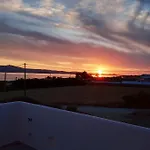 Kalais Beachfront Private Suites - Stunning Sea & Sunset Views, Bus Stop Outside, 12-Minute Drive From Naxos Town, Free Beach Chairs *