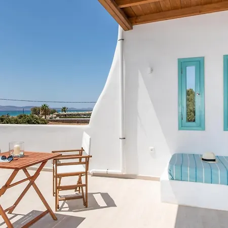 דירה Kalais Beachfront Suites - Stunning Sea & Sunset Views, Free Beach Chairs, Bus Stop Outside, 12 Min From Naxos Town Pláka