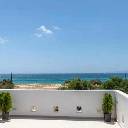 Kalais Beachfront - Stunning Sea & Sunset Views, Free Chairs, Bus Stop Outside, 12 Min From Naxos Town, 200 Mbps Wifi 아파트 Pláka