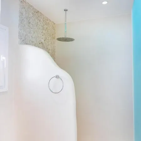 Apartman Beachfront Private At Kalais - Stunning Sea & Sunset Views, Bus Stop Outside, Easy Naxos Town Access, Free Chairs *