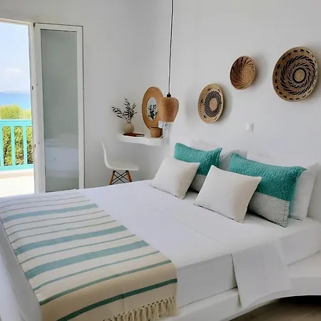 Kalais Beachfront - Stunning Sea & Sunset Views, Free Chairs, Bus Stop Outside, 12 Min From Naxos Town, 200 Mbps Wifi Lägenhet *