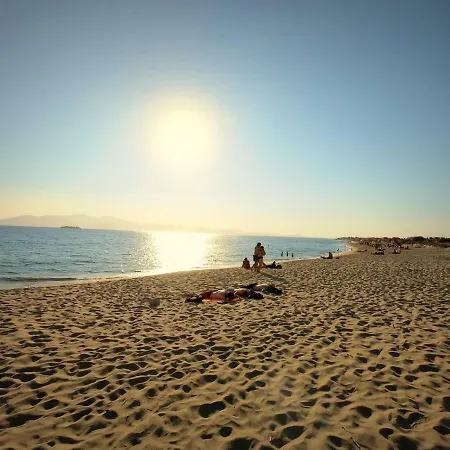 Kalais Beachfront Suites - Stunning Sea & Sunset Views, Free Beach Chairs, Bus Stop Outside, 12 Min From Naxos Town * Pláka