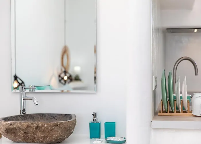 Kalais Beachfront Private Suites - Stunning Sea & Sunset Views, Bus Stop Outside, 12-Minute Drive From Naxos Town, Free Beach Chairs - Escape To Elysium * Плака