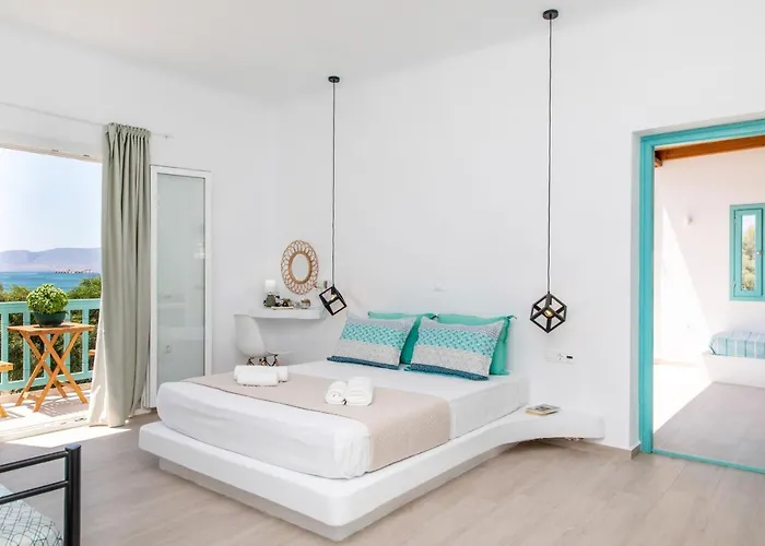 Kalais Beachfront Private Suites - Stunning Sea & Sunset Views, Bus Stop Outside, 12-Minute Drive From Naxos Town, Free Beach Chairs - Escape To Elysium *