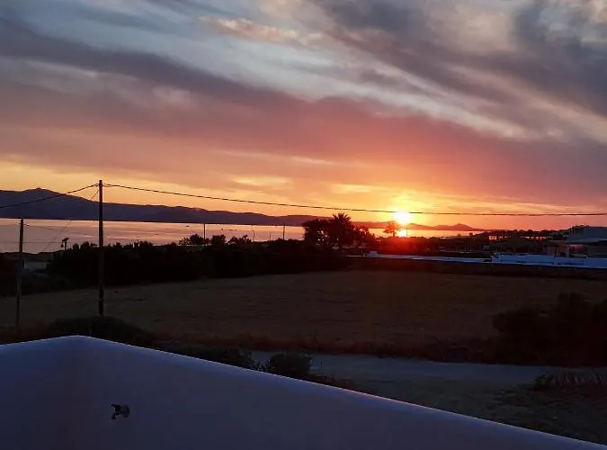 Kalais Beachfront Private Suites - Stunning Sea & Sunset Views, Bus Stop Outside, 12-Minute Drive From Naxos Town, Free Beach Chairs - Escape To Elysium *