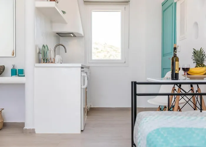 Kalais Beachfront Private Suites - Stunning Sea & Sunset Views, Bus Stop Outside, Easy Naxos Town Access, Free Beach Chairs *