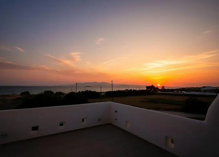 Kalais Beachfront Private Suites - Stunning Sea & Sunset Views, Bus Stop Outside, 12-Minute Drive From Naxos Town, Free Beach Chairs - Escape To Elysium *